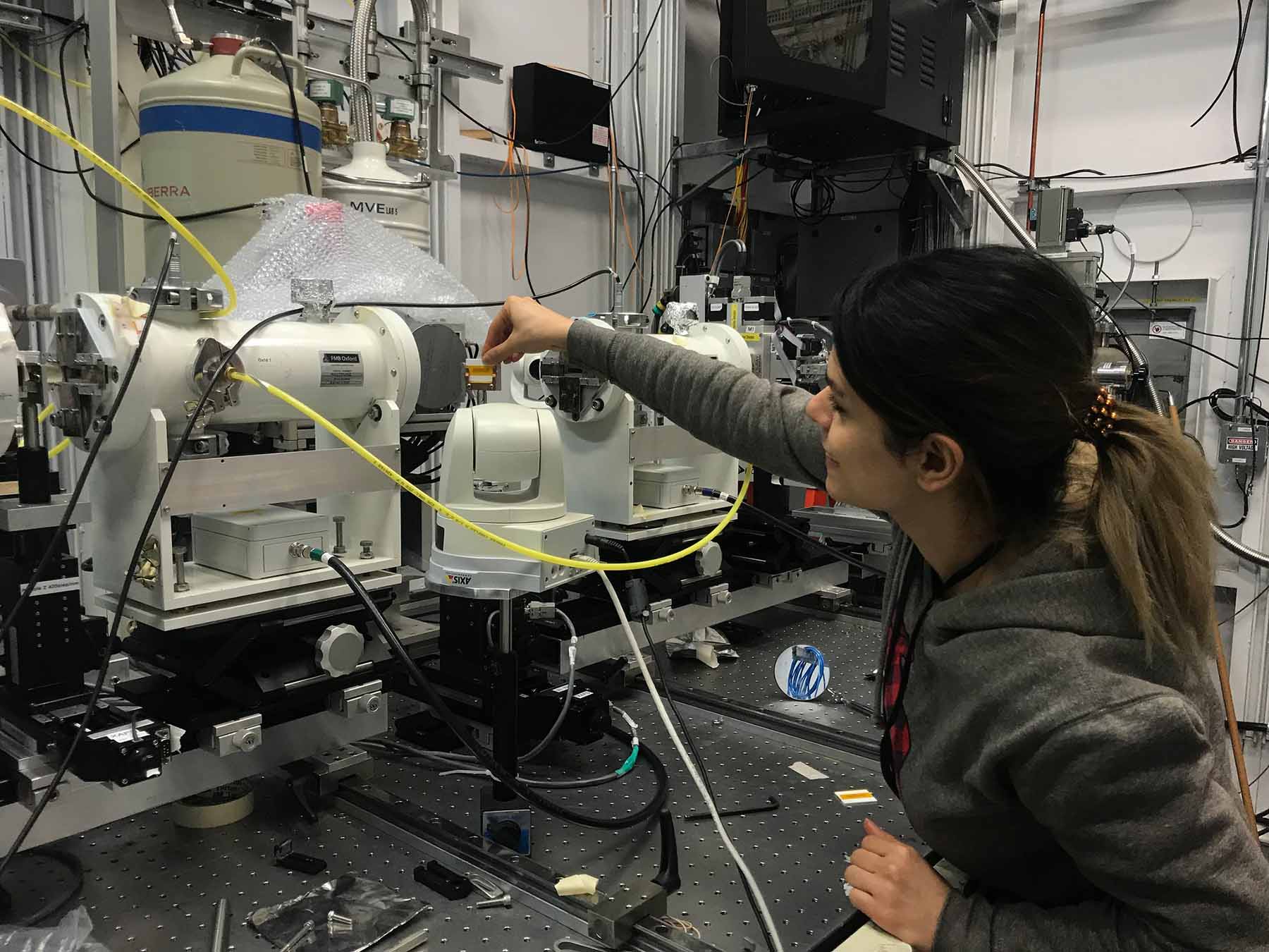 Scientists tackle indoor air pollution Canadian Light Source